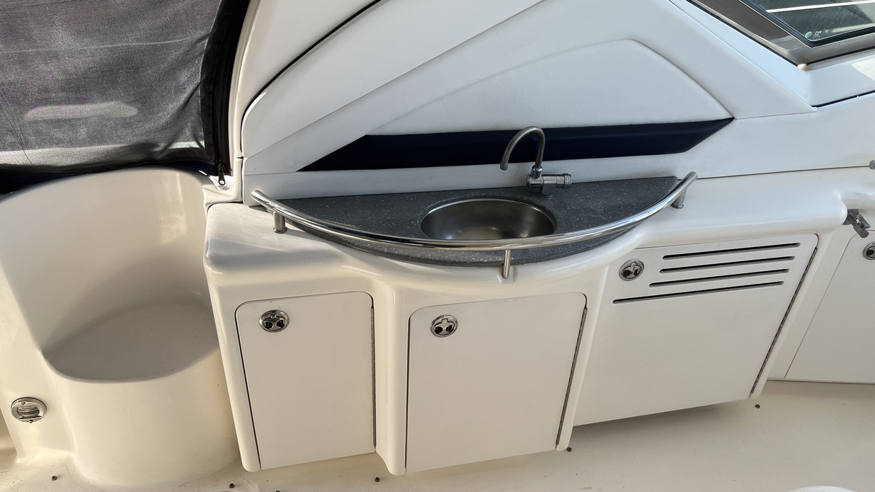 Sea Ray 40 Sundancer (2007) | 11