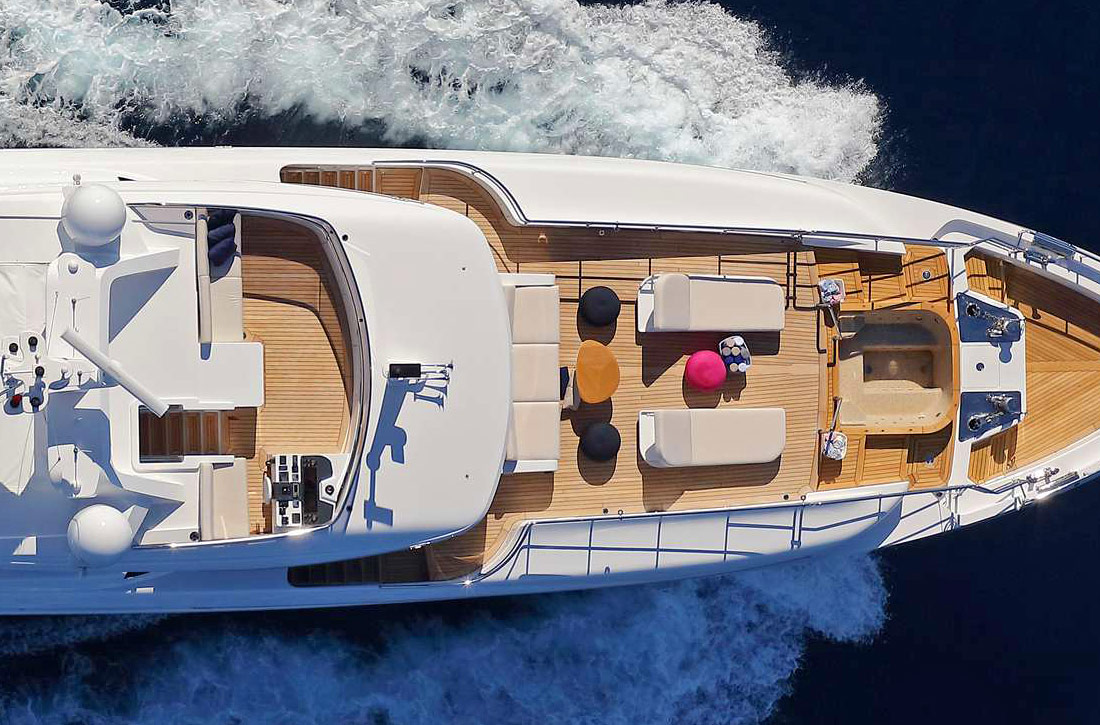 Benetti Delfino 95 | 1