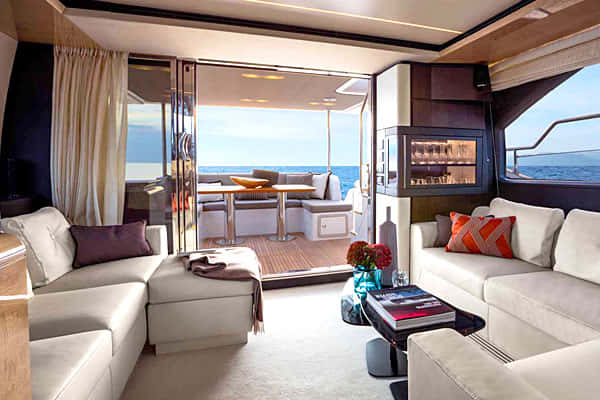 Azimut Flybridge 66 Salon