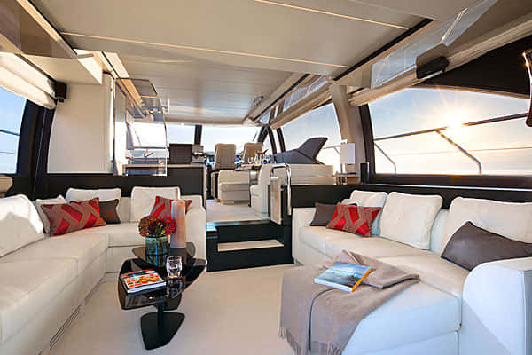 Azimut Flybridge 66 Salon