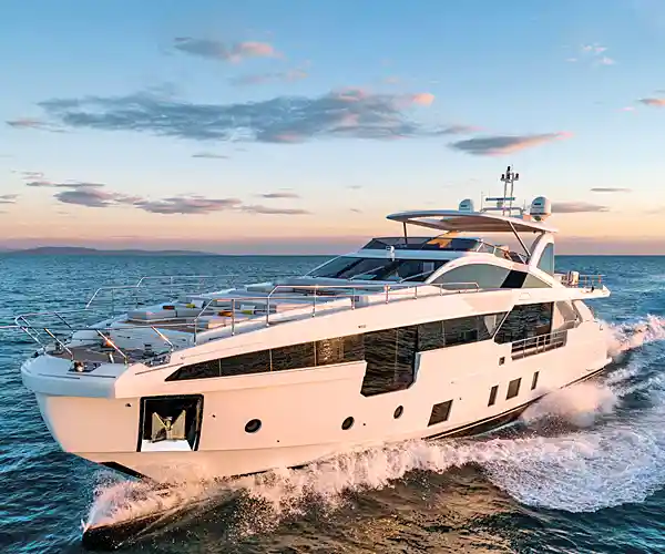 Azimut Grande Exterior