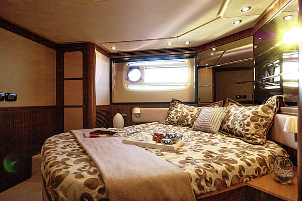 Azimut Magellano 53 Suite